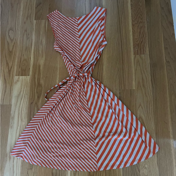 Calvin Klein Orange and Tan Chevron Midi Dress - Size 6 - Picture 2 of 3
